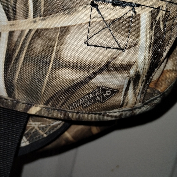 Game Winner Camo Duffle Duffel Hunting Camping Hiking Bag Advantage Max 4 - Picture 3 of 16